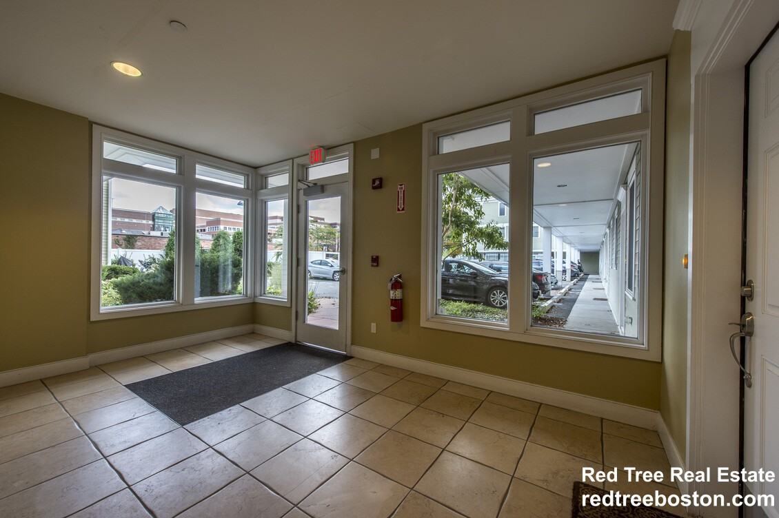 110 2nd St #101