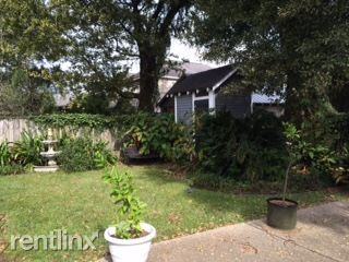 656 N 8th St - Photo 2 of 10