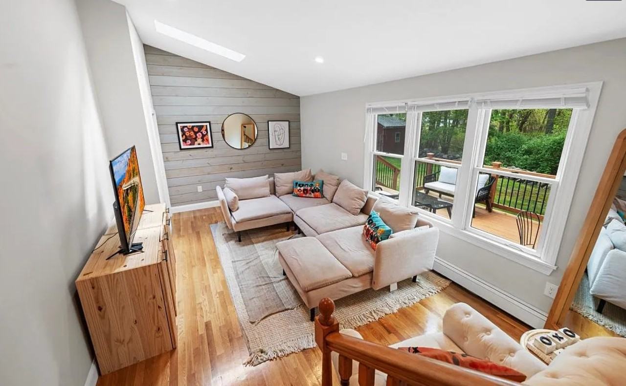 1108 Webster St - Photo 3 of 9