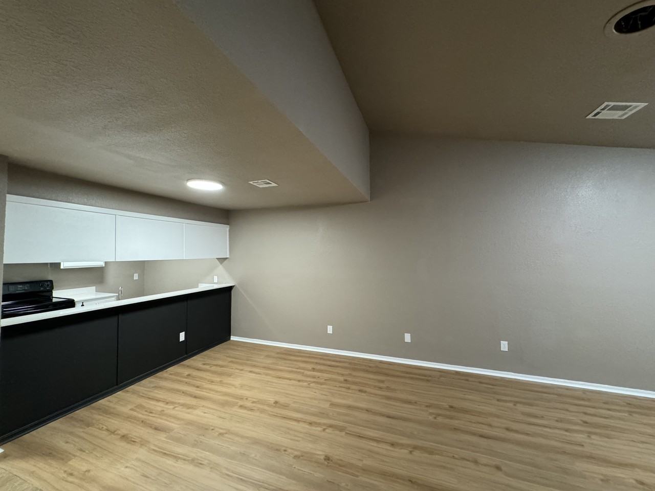 722 Stonecroft Cir #NA - Photo 2 of 7