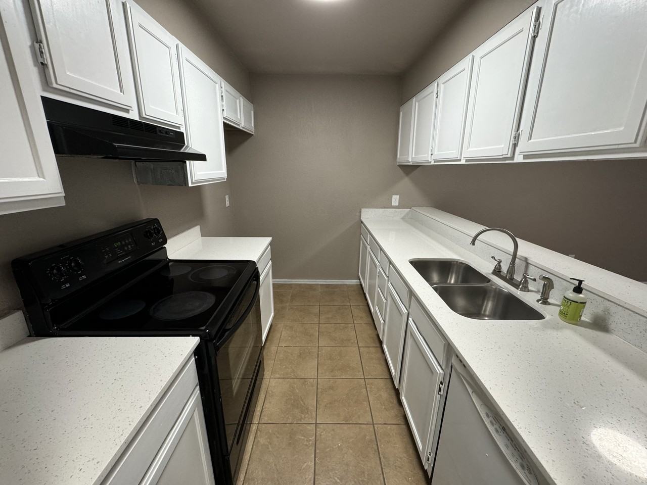 722 Stonecroft Cir #NA - Photo 3 of 7