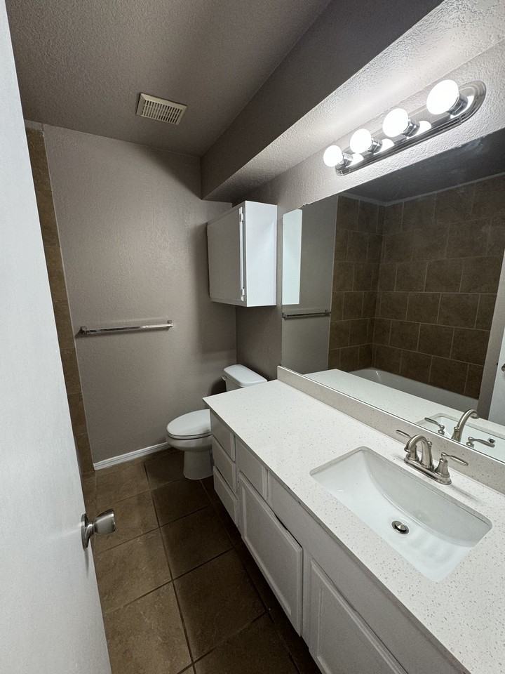 722 Stonecroft Cir #NA - Photo 7 of 7