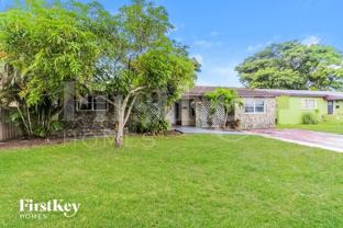 7560 Venetian St - Photo 1 of 1
