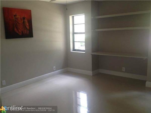 3057 Coral Springs Dr - Photo 2 of 9