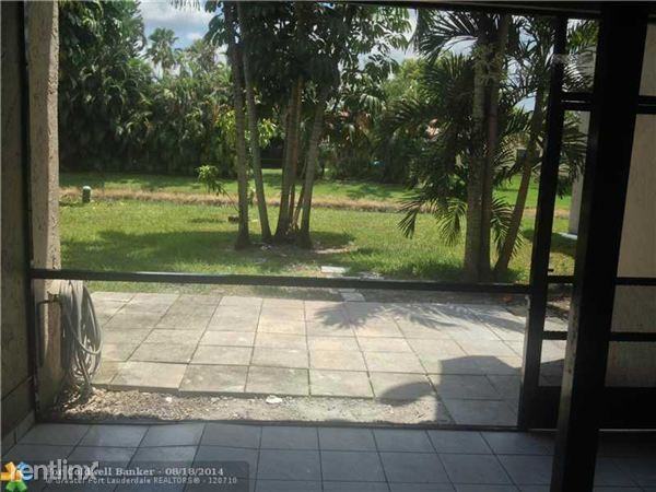 3057 Coral Springs Dr - Photo 3 of 9