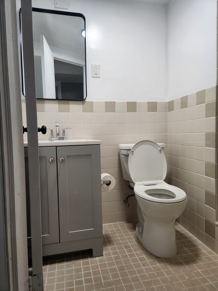 Glenmore Ave & Warwick St #GDN - Photo 4 of 7