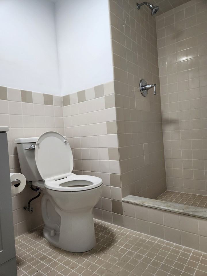 Glenmore Ave & Warwick St #GDN - Photo 5 of 7