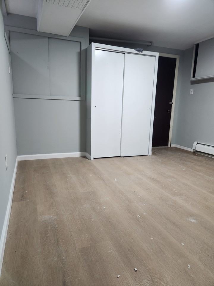 Glenmore Ave & Warwick St #GDN - Photo 6 of 7