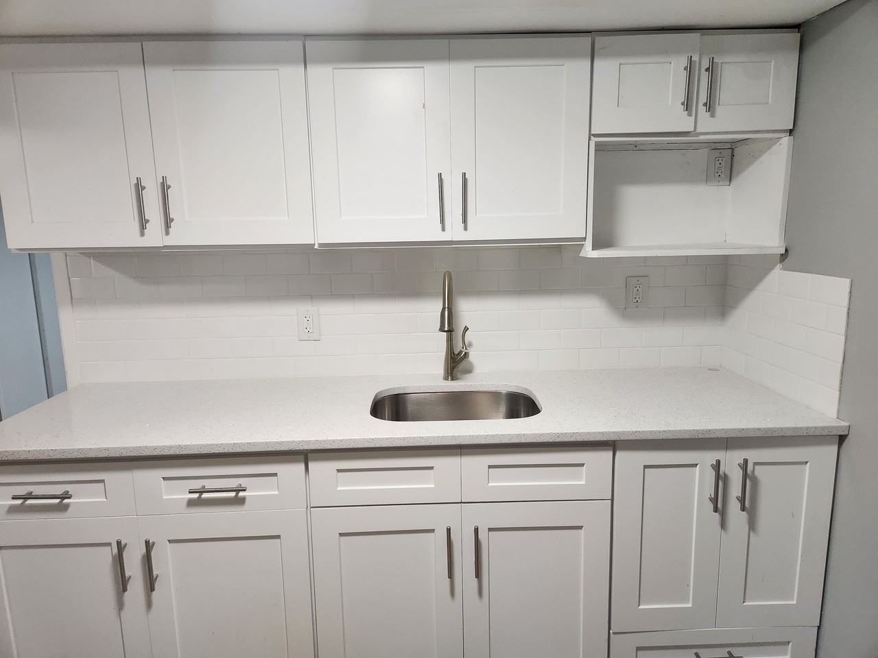 Glenmore Ave & Warwick St #GDN - Photo 2 of 7