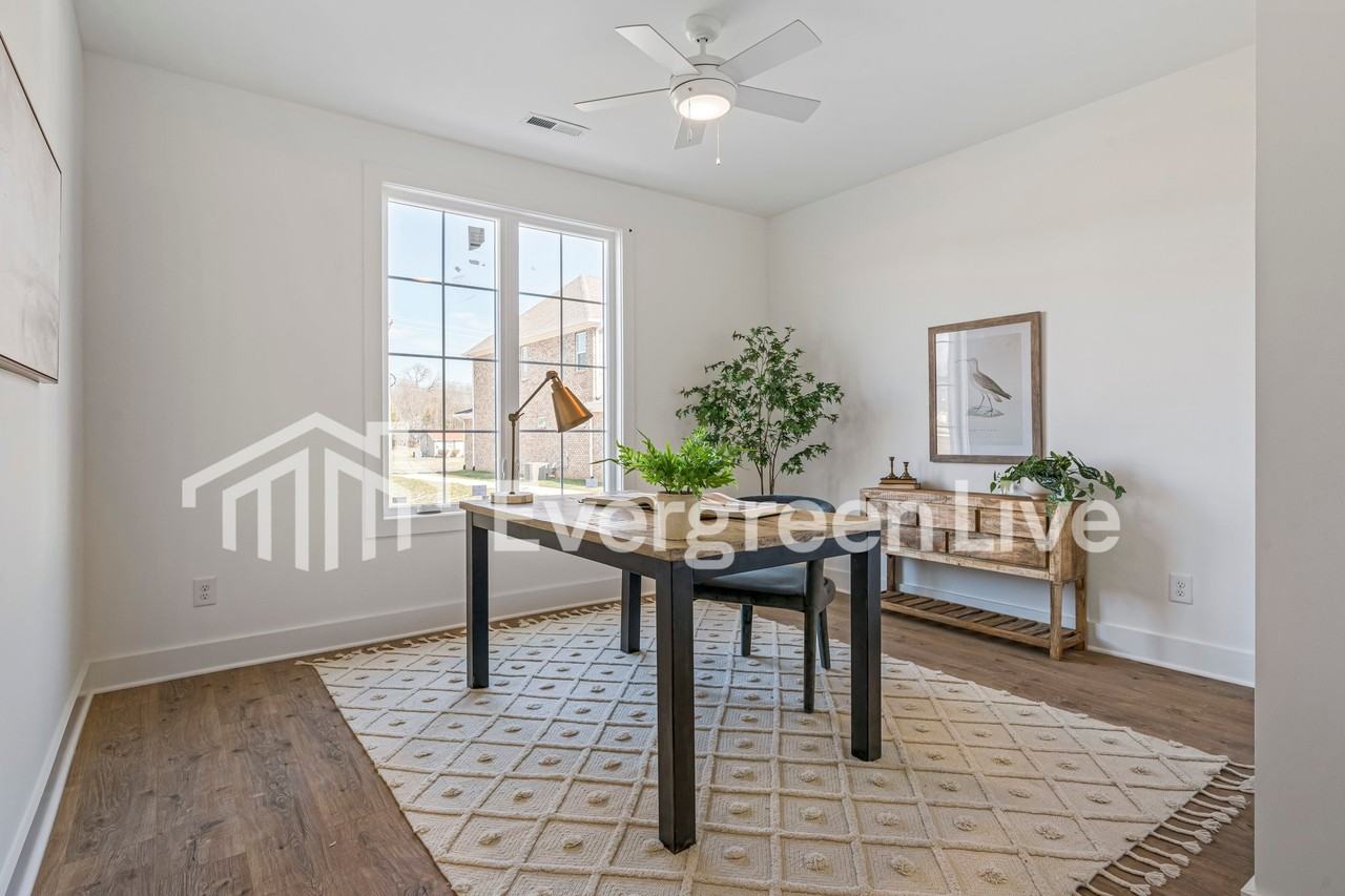 168 Leggo Ave - Photo 2 of 39