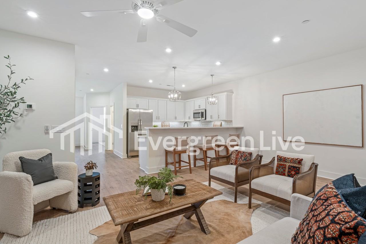 168 Leggo Ave - Photo 5 of 39