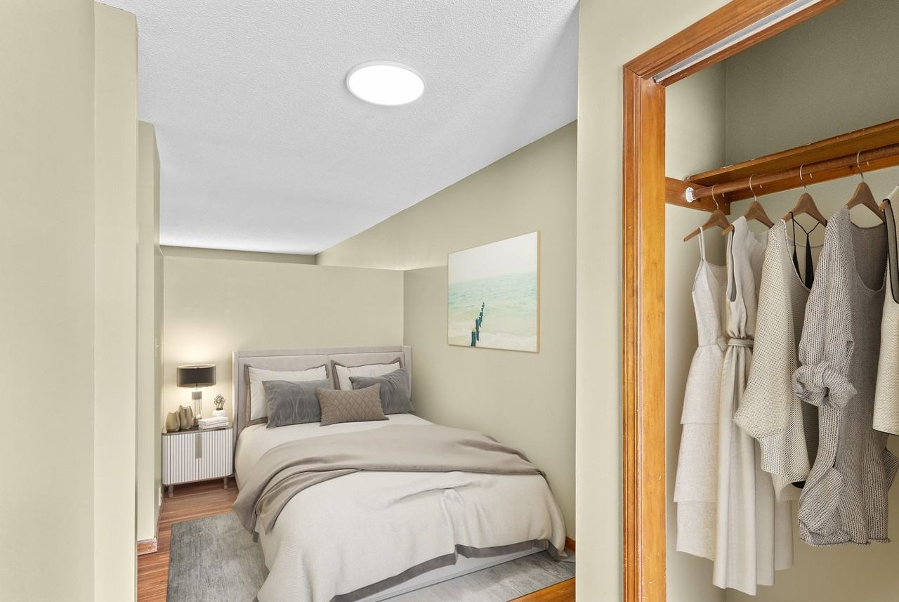 Georgetown - Photo 2 of 7