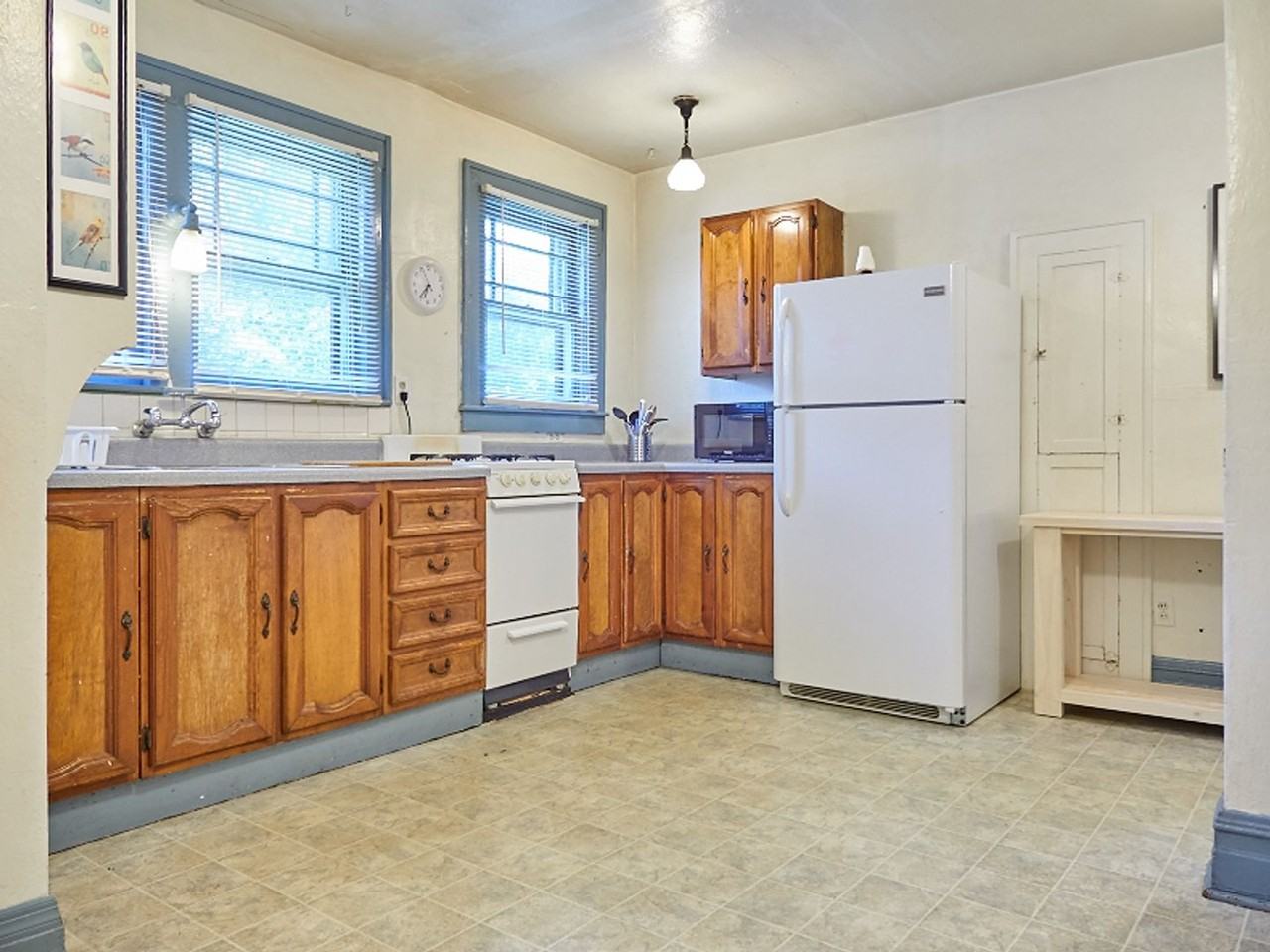 504 Sw 10th St - Photo 5 of 30