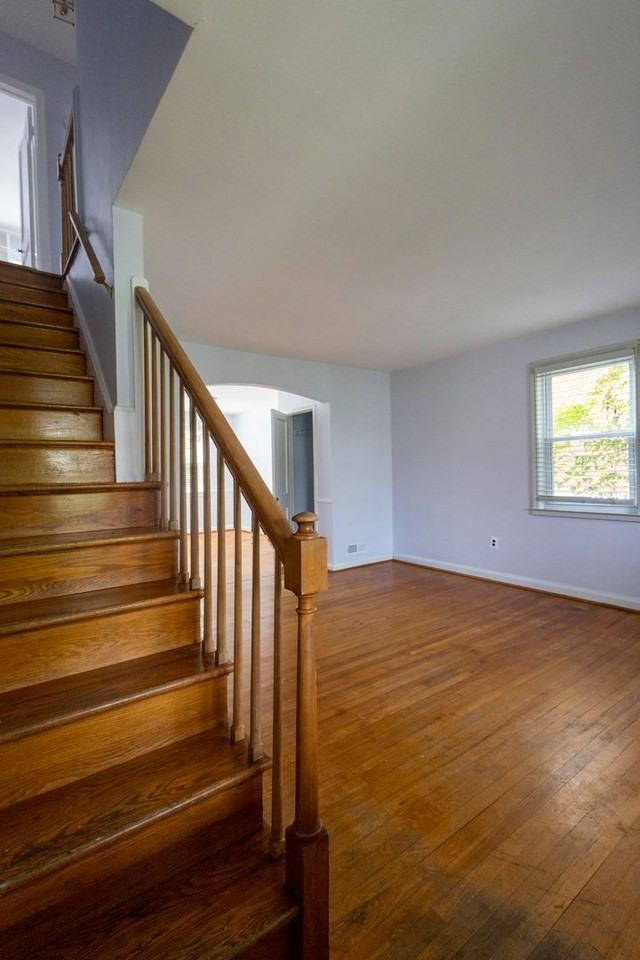 8310 Edgedale Rd - Photo 2 of 36