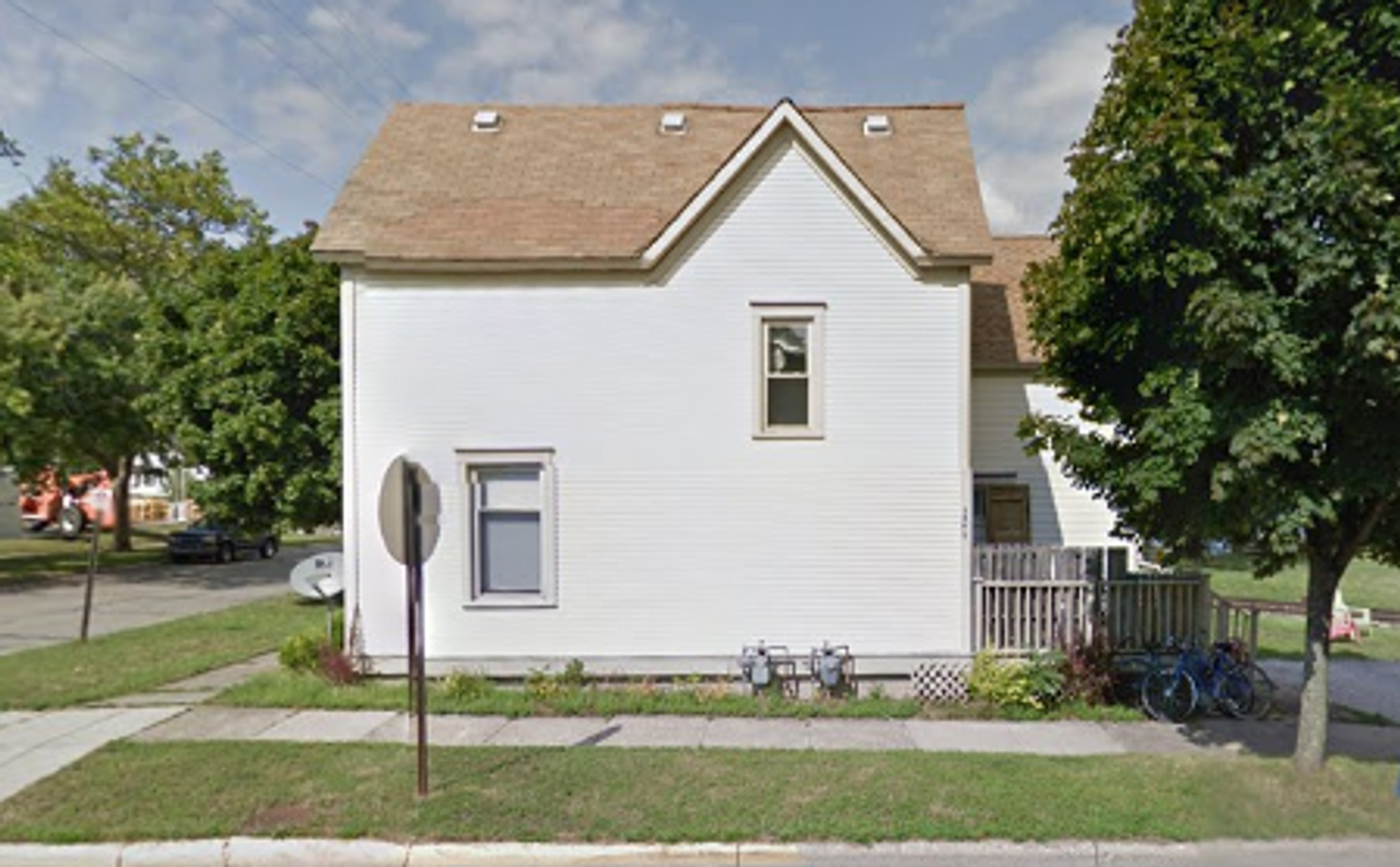 100 N 6th St - Photo 2 of 11