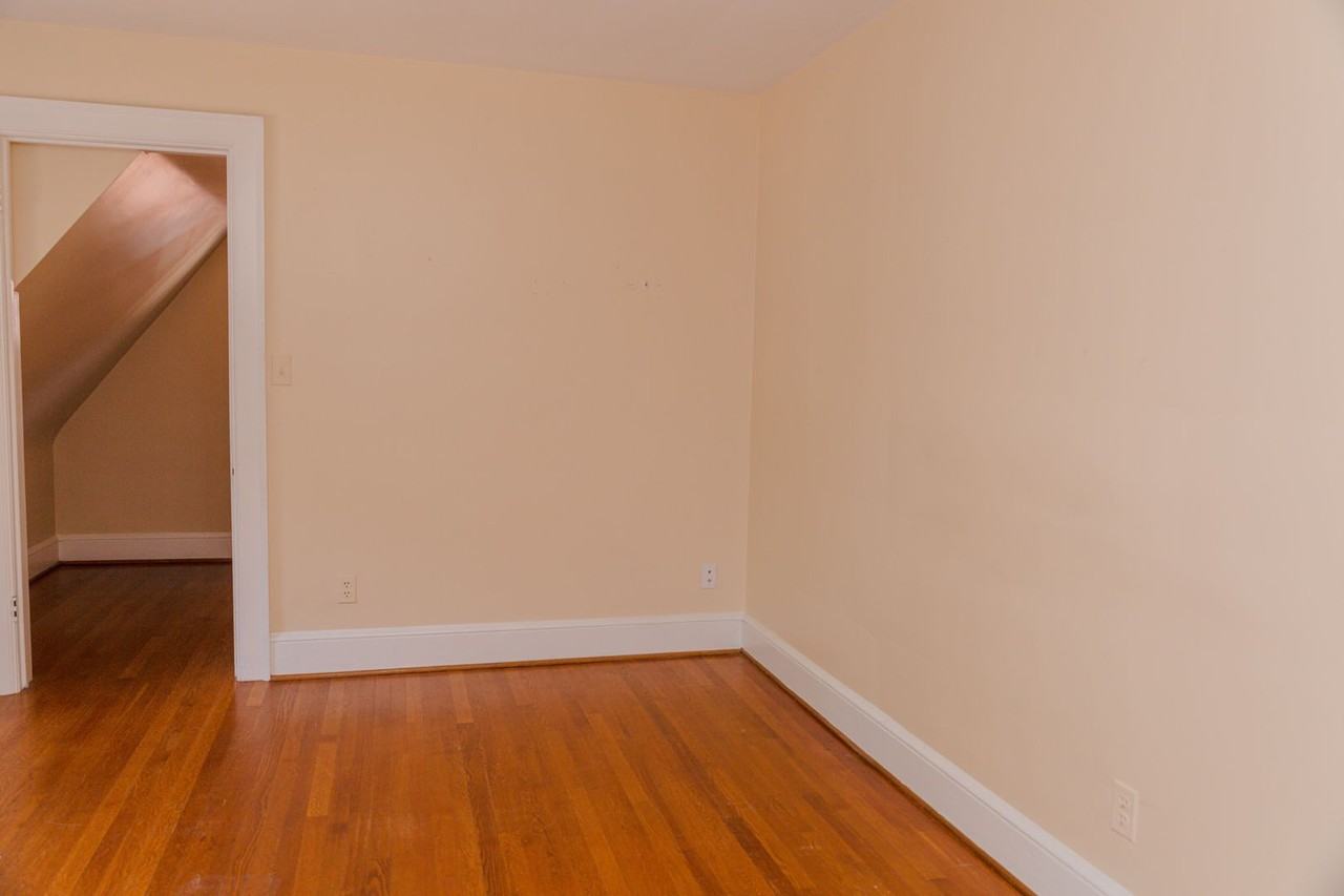 2318 Carolina Ave Sw - Photo 3 of 50