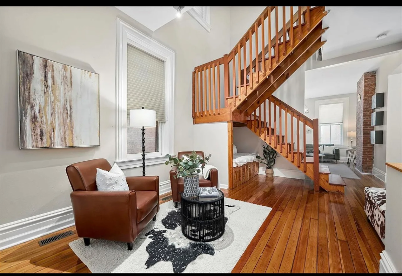 1226 Victor St - Photo 2 of 20