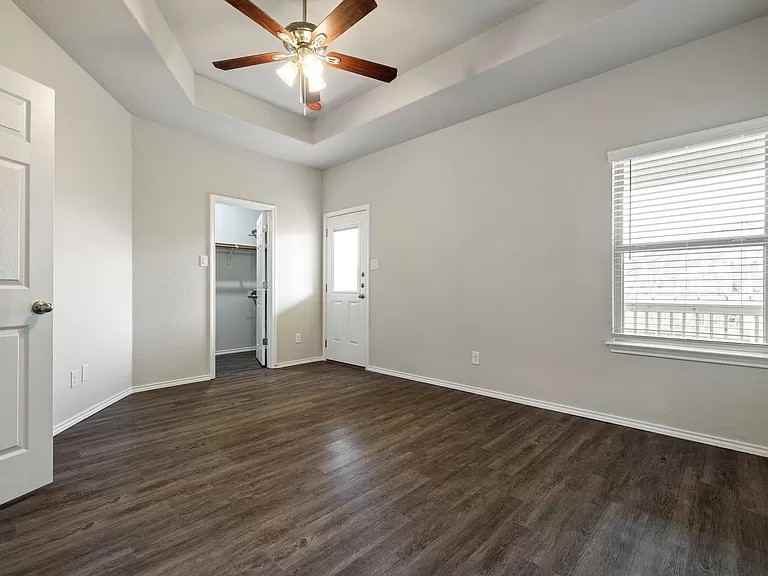 5503 Haven Spgs #2 - Photo 6 of 19