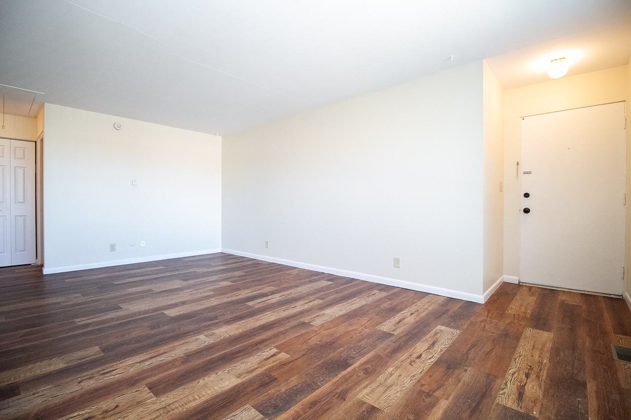 4825 Hill Ave #24 - Photo 5 of 17