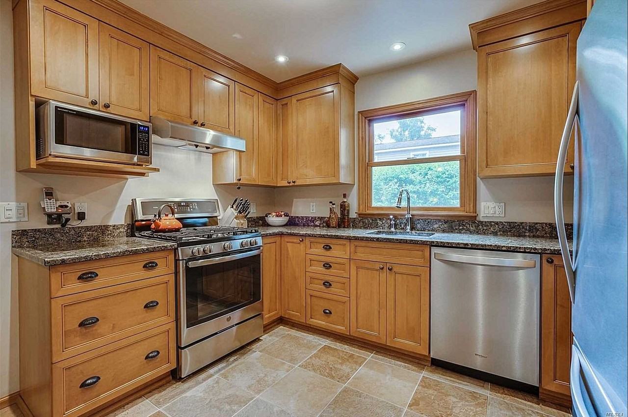 40 Schaefer St #NA - Photo 2 of 12