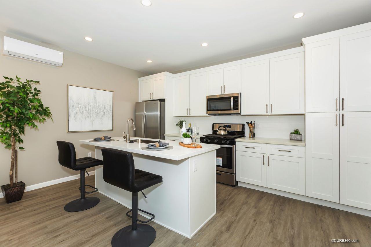 4929 W Mountain View Dr #NA - Photo 3 of 9