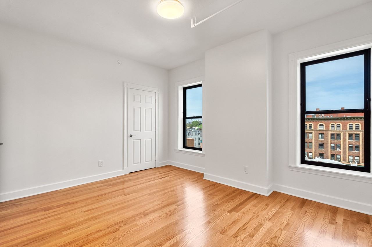 434 - 440 Massachusetts Ave. - Photo 6 of 18