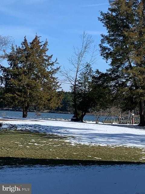 17765 Clarke Rd - Photo 3 of 20