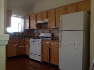 920 Hollywood Ave #2 - Photo 2 of 4