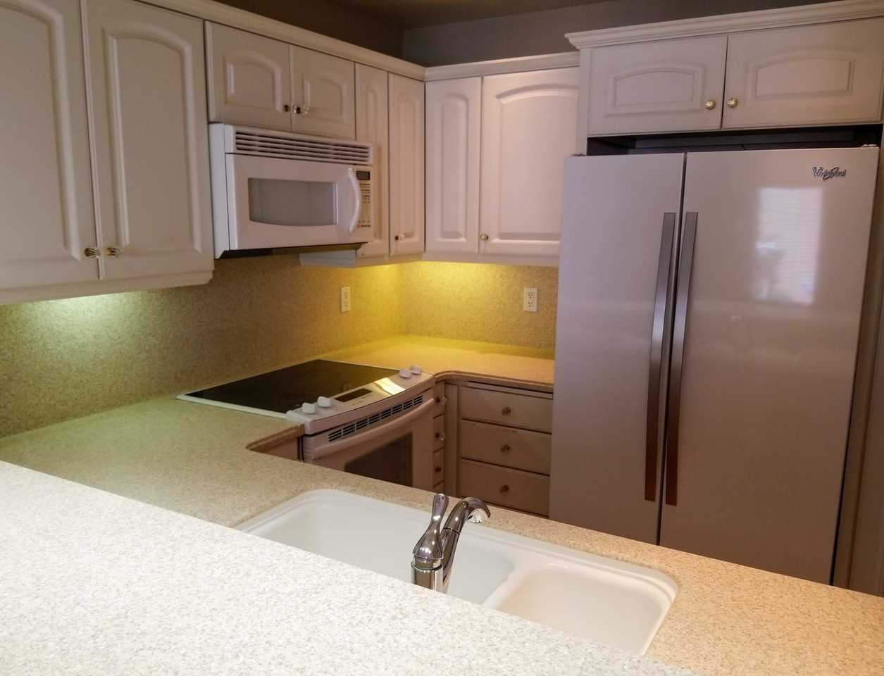 655 Columbia St #212 - Photo 6 of 18