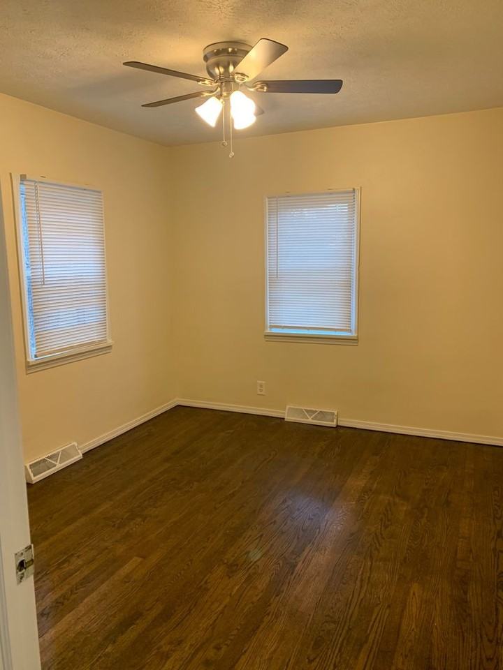 230 Laurel Street - Photo 7 of 15