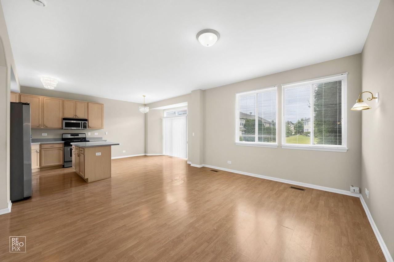 1475 W Remington Ln - Photo 2 of 13