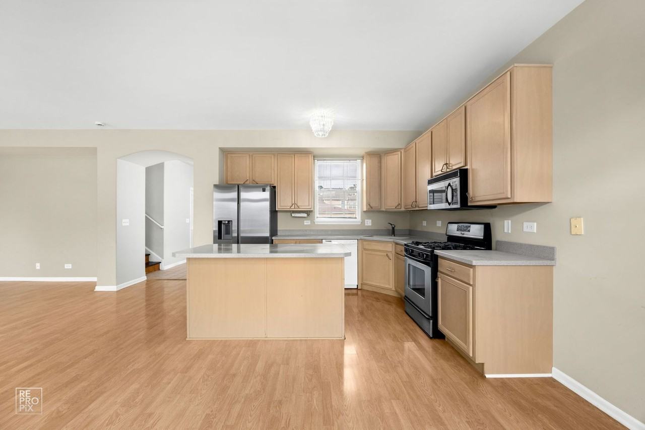 1475 W Remington Ln - Photo 3 of 13