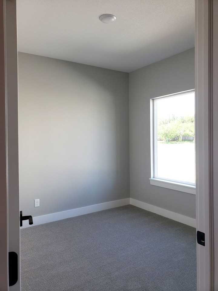 10150-10152 E Harry - Photo 2 of 15