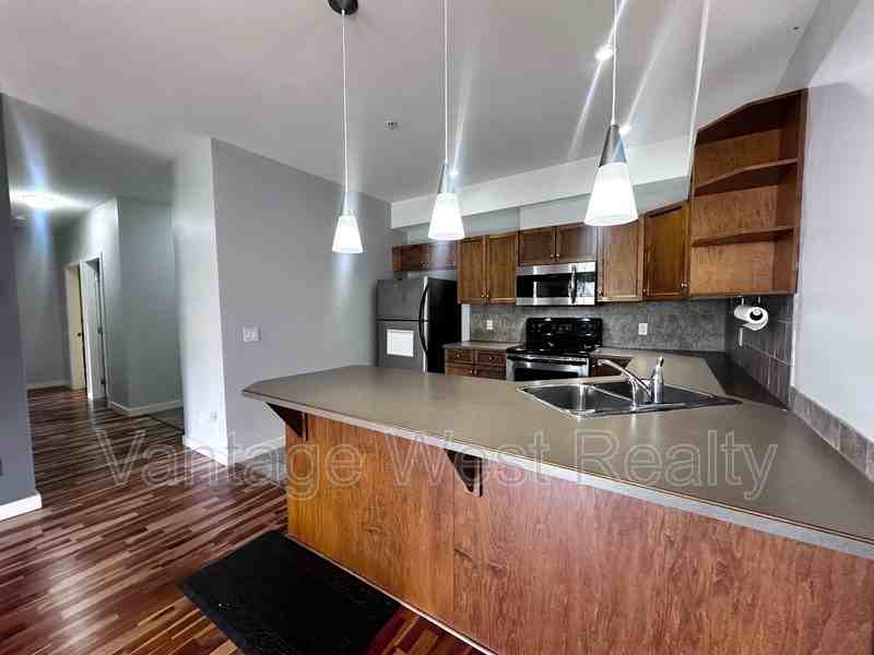 2000 Shannon Ridge Dr - Photo 2 of 29