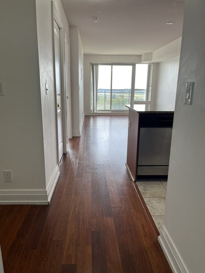 1060 Sheppard Ave W - Photo 3 of 14