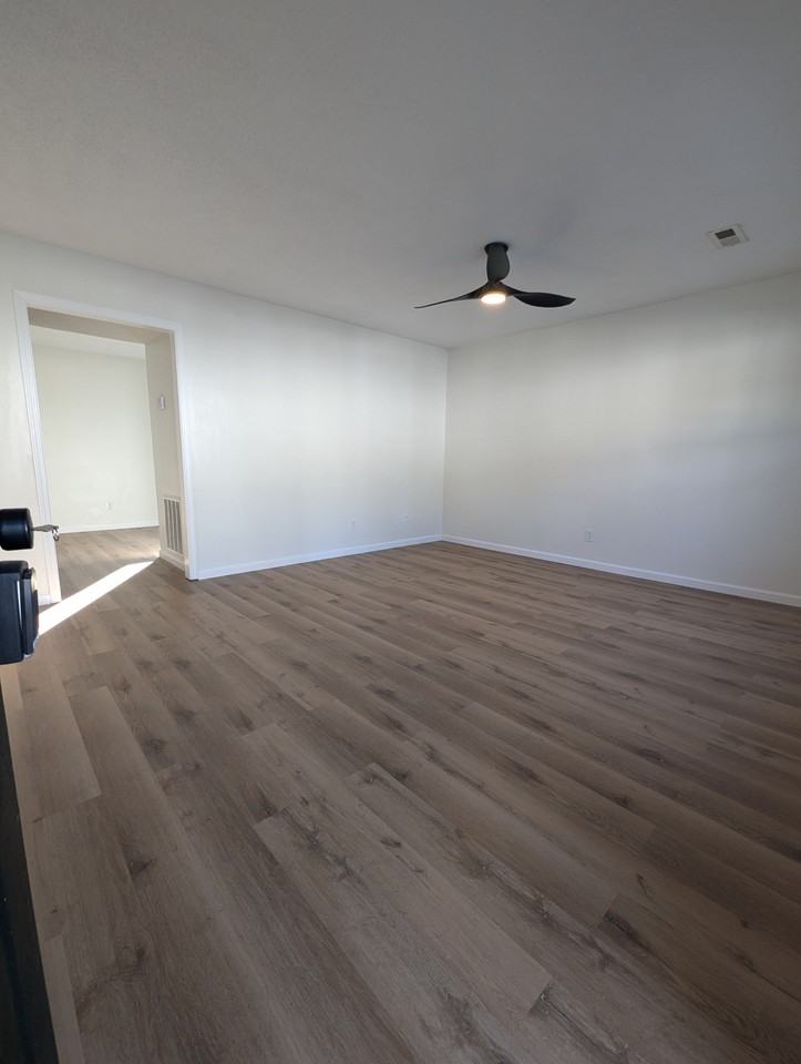 4729 Scepter Way #NA - Photo 4 of 22