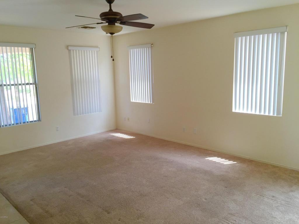 9021 E Glade Ave - Photo 2 of 18