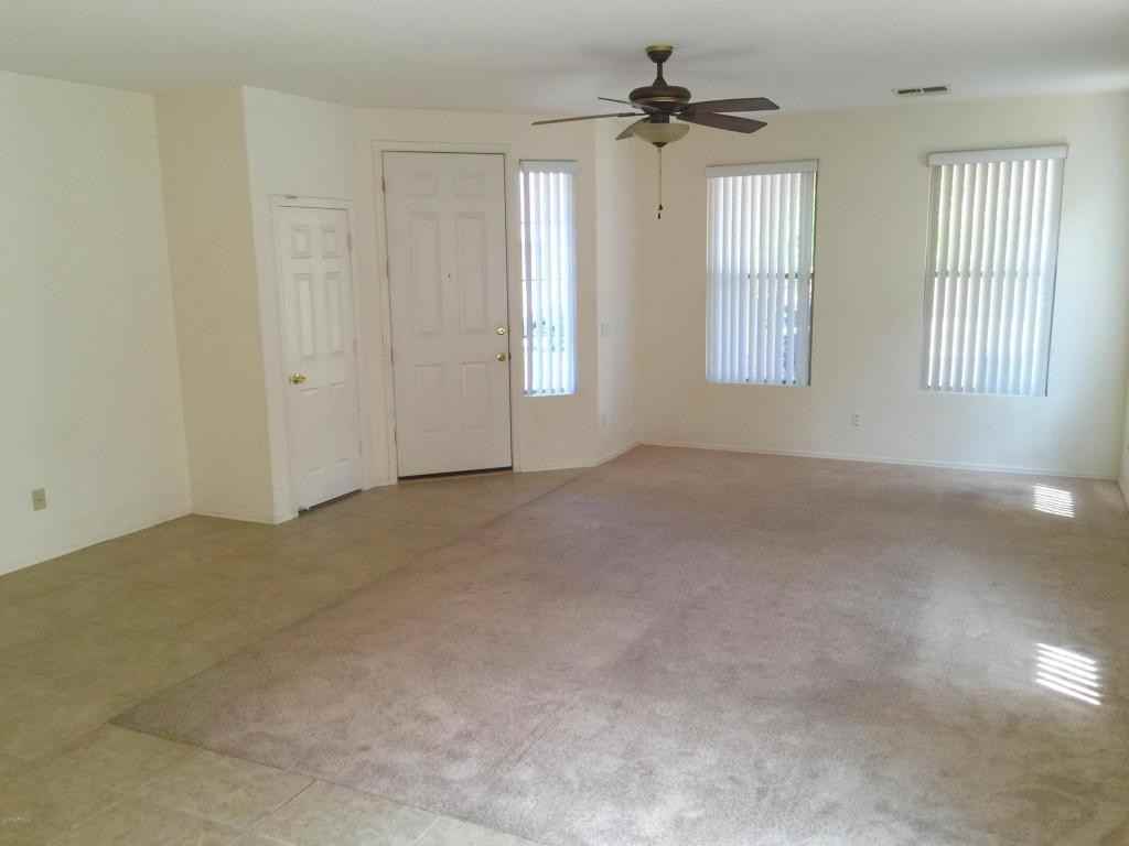 9021 E Glade Ave - Photo 3 of 18