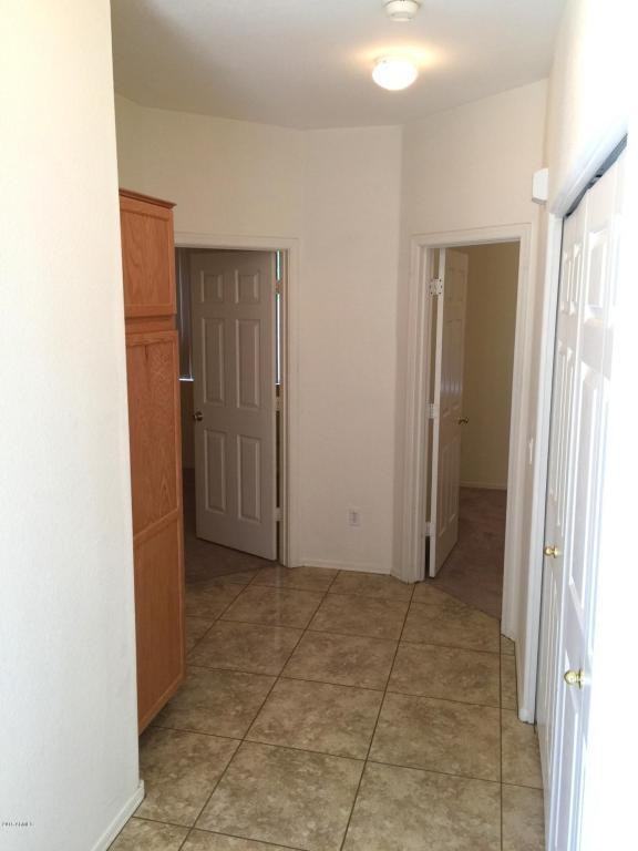 9021 E Glade Ave - Photo 5 of 18