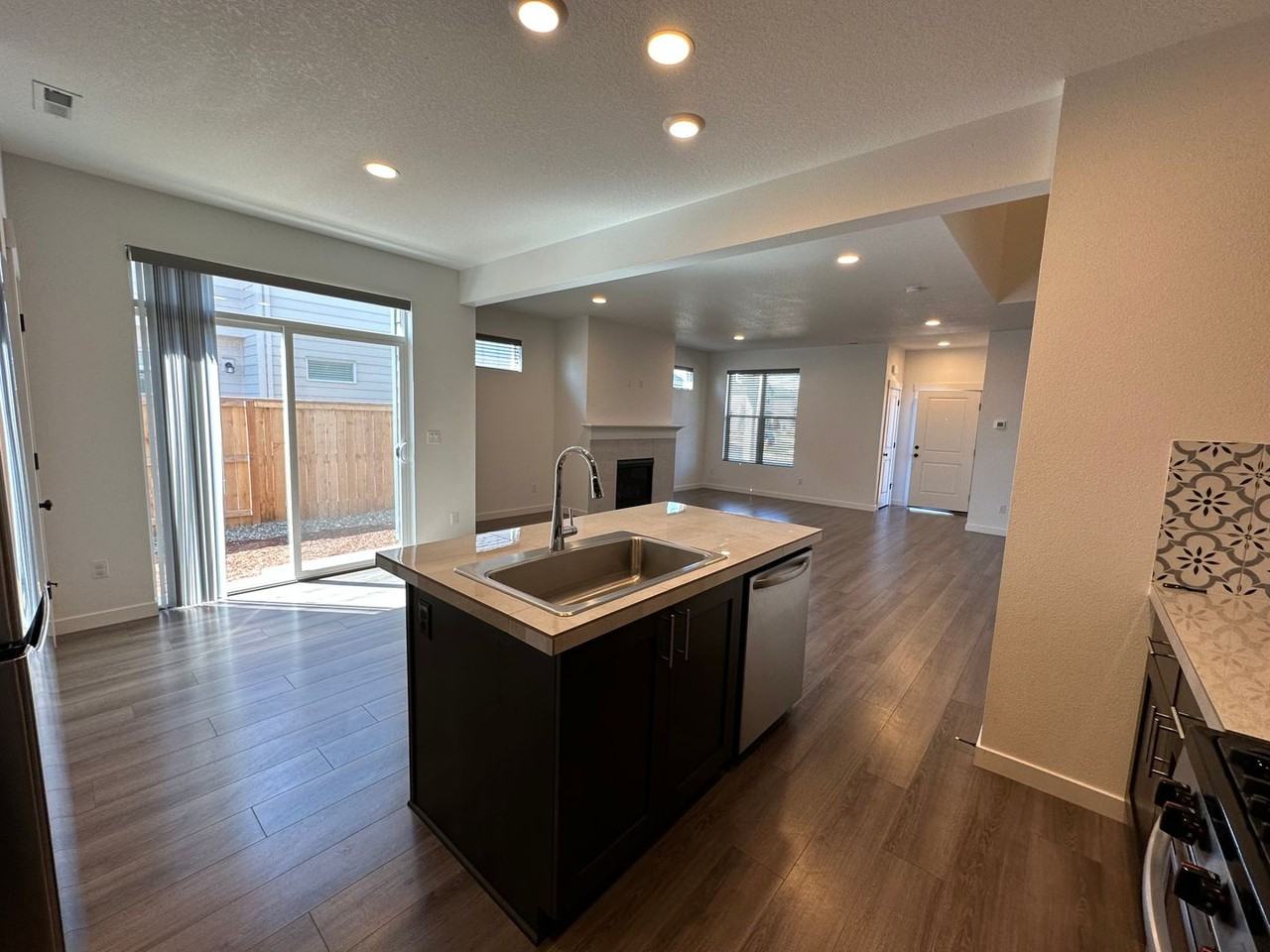 1404 S 29th Blvd - Photo 6 of 22