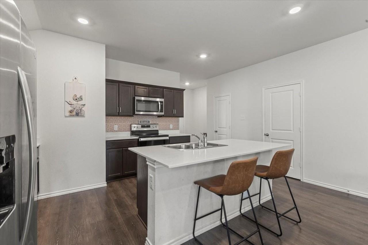 113 Keller Rd - Photo 3 of 26