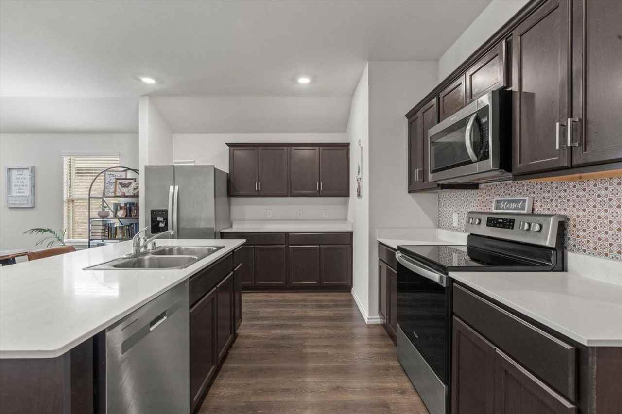 113 Keller Rd - Photo 5 of 26