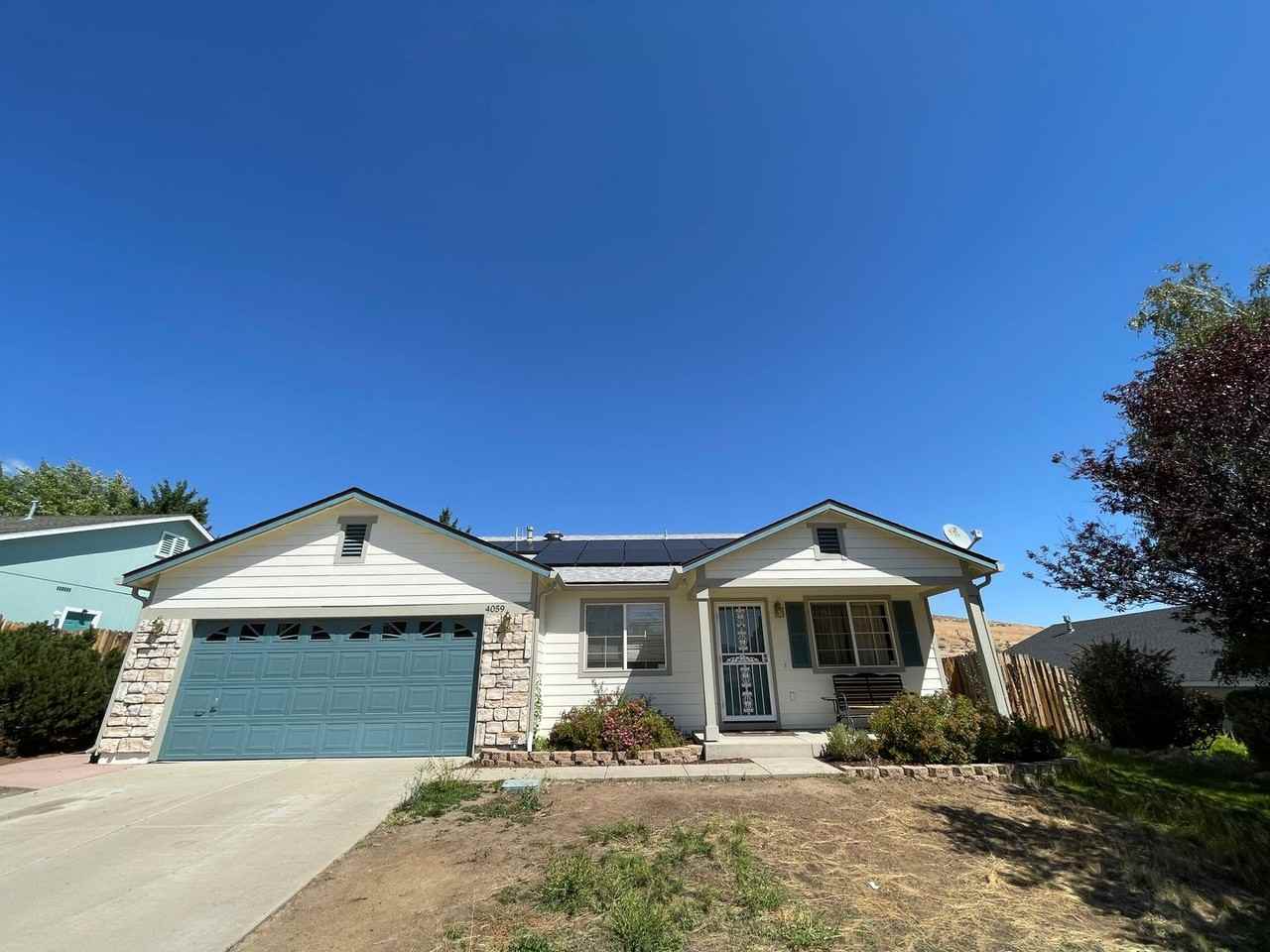 4059 Kings Row - Photo 2 of 15