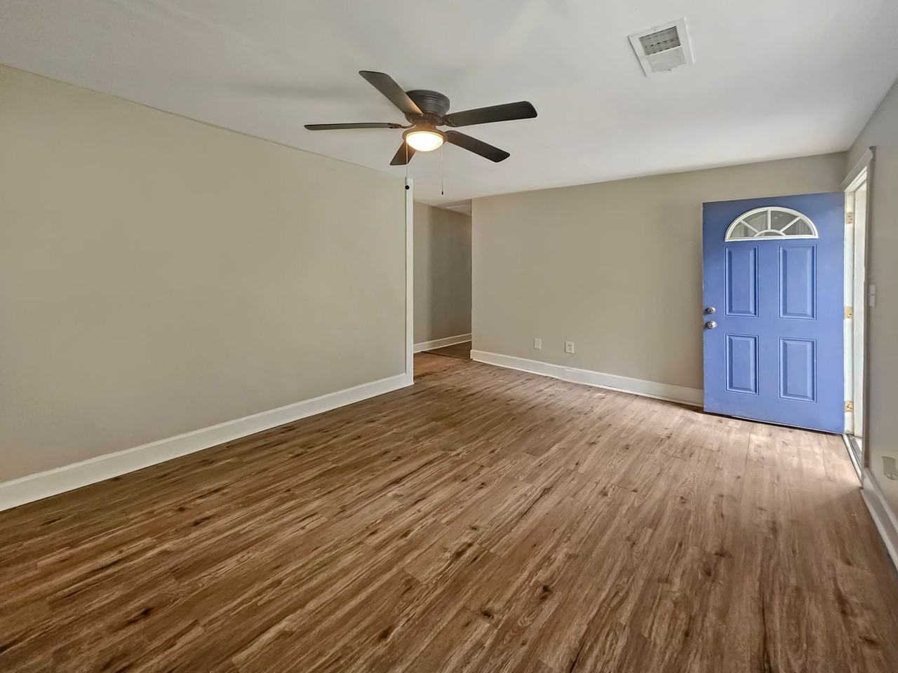 382 Cologne Dr Se - Photo 5 of 29