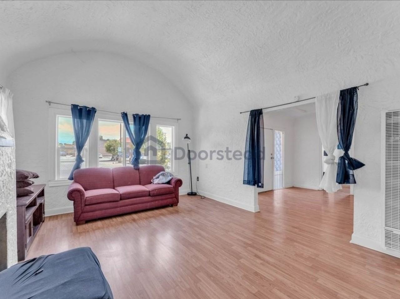 1218 Crestview Ave - Photo 2 of 7
