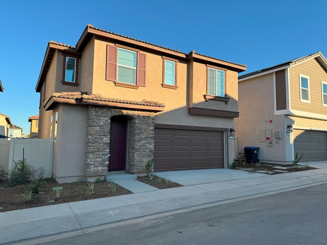 36612 Desert Tortoise Rd - Photo 2 of 29