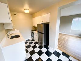 featured image of 2199 Nw Everett St