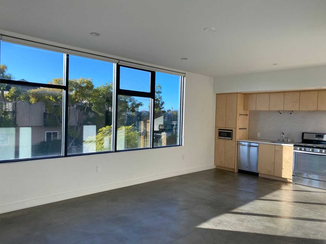 The Duke - Photo 2 of 6