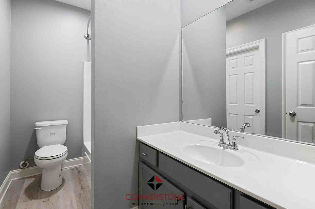4625 Burbank Dr #607 - Photo 7 of 16