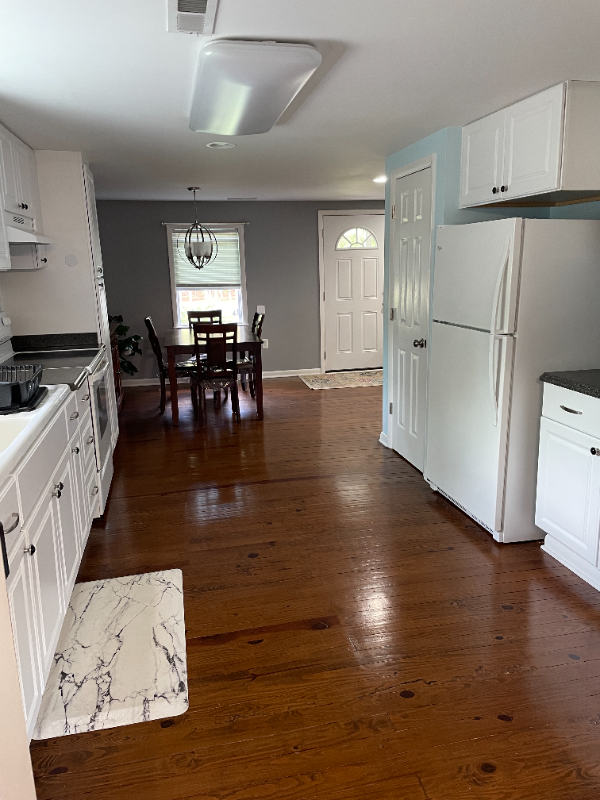 975 Crawford Rd - Photo 2 of 15